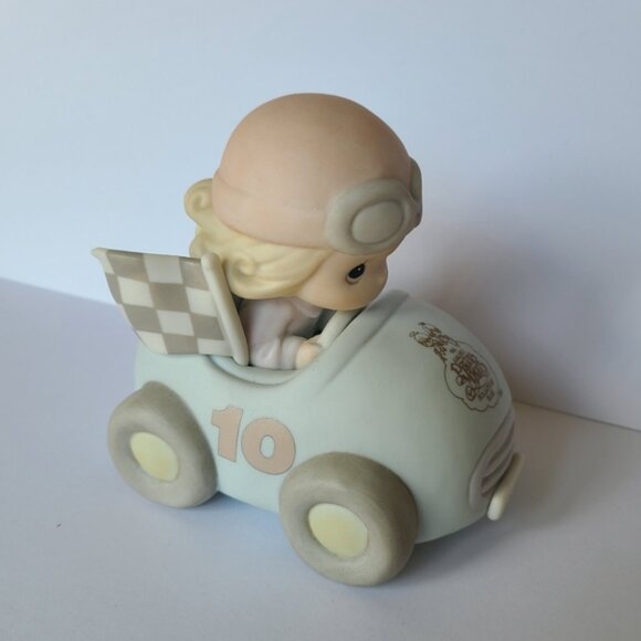 Vintage Precious Moments Collectors Club 10 Year Old Car Collectible Figurine - Picture 7 of 13